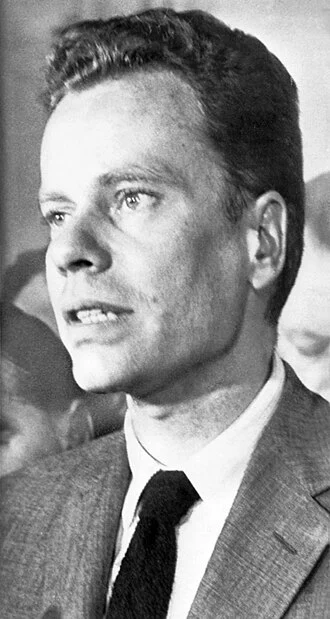 Charles Van Doren height profile photo