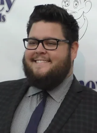 Charley Koontz height profile photo