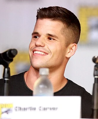 Charlie Carver height profile photo