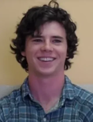 Charlie McDermott height profile photo