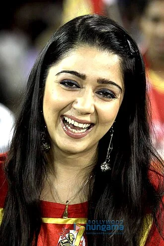 Charmy Kaur height profile photo