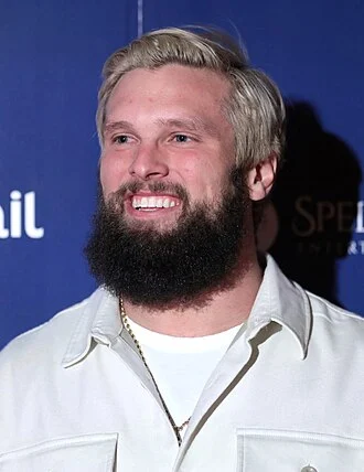 Chase Winovich height profile photo