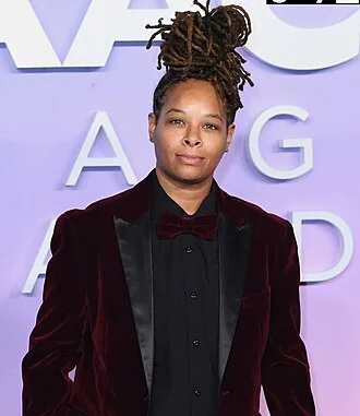 Chaunté Wayans height profile photo