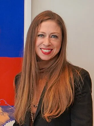 Chelsea Clinton height profile photo