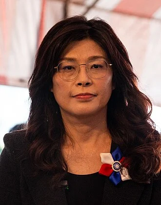 Cheng Li-wun height profile photo