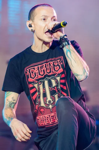 Chester Bennington height profile photo