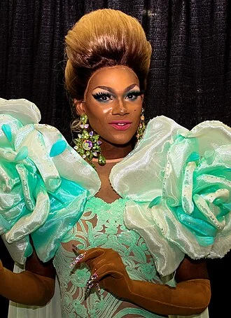 Chi Chi DeVayne height profile photo