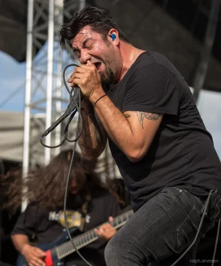 Chino Moreno height profile photo