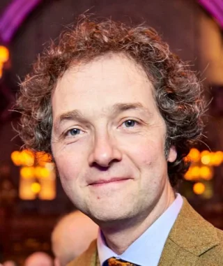Chris Addison height profile photo