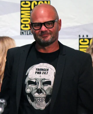 Chris Bauer height profile photo