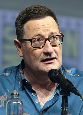 Chris Chibnall height profile photo