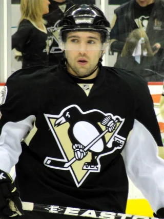 Chris Conner height profile photo