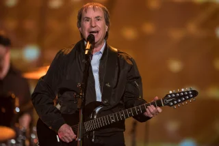 Chris de Burgh height profile photo