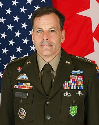 Chris Donahue (general) height profile photo