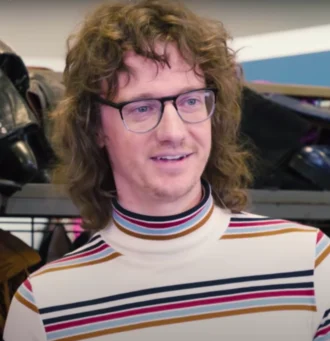 Chris Fleming (comedian) height profile photo