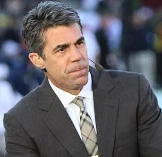 Chris Fowler height profile photo