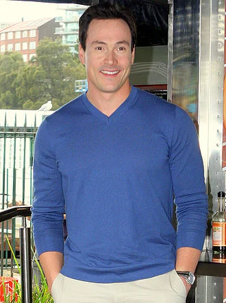 Chris Klein (actor) height profile photo