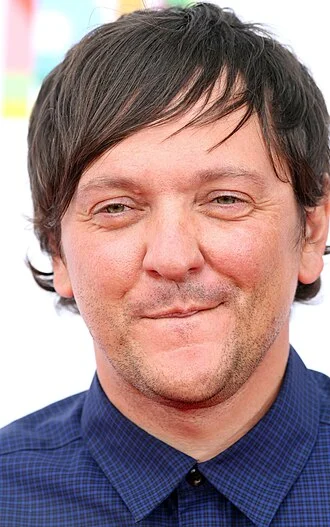 Chris Lilley (comedian) height profile photo