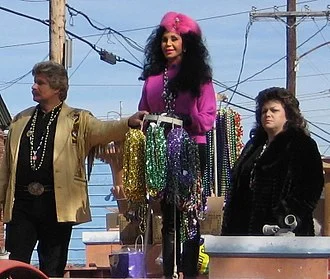 Chris Owens (performer) height profile photo