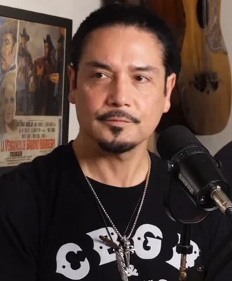 Chris Pérez height profile photo