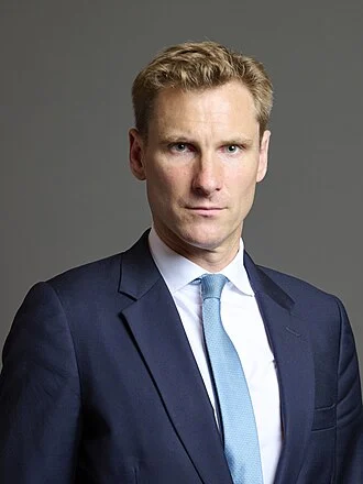 Chris Philp height profile photo
