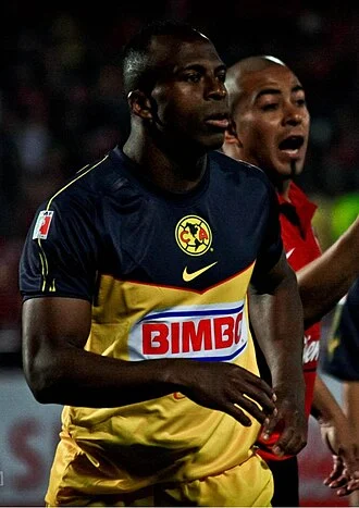 Christian Benítez height profile photo