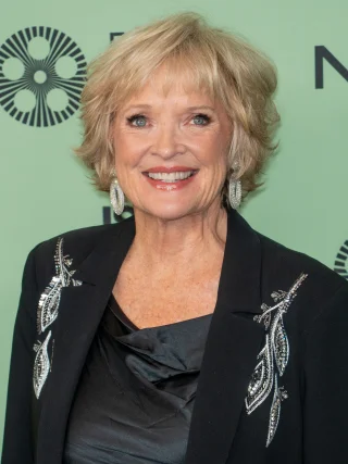 Christine Ebersole height profile photo