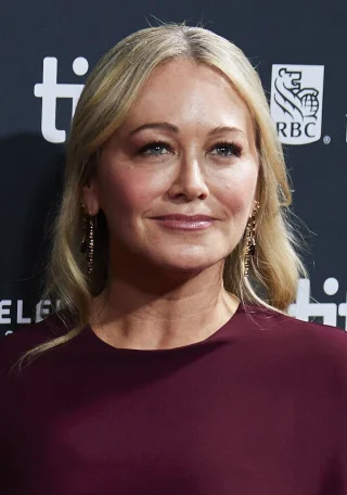 Christine Taylor height profile photo