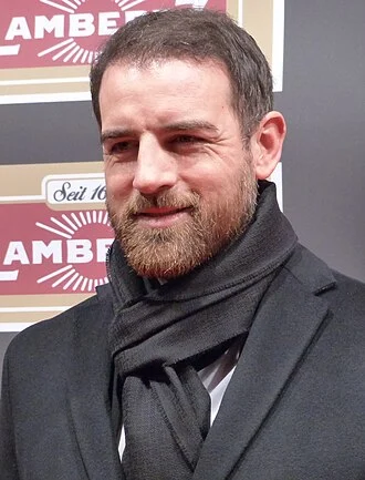 Christoph Metzelder height profile photo