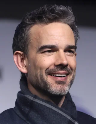 Christopher Gorham height profile photo