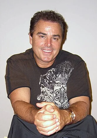 Christopher Knight (actor) height profile photo