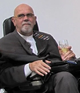 Chuck Close height profile photo