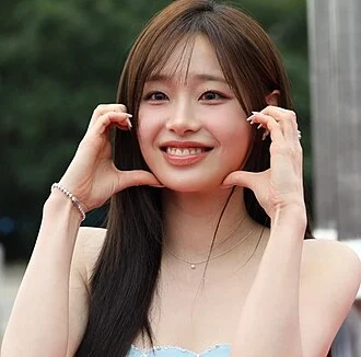 Chuu height profile photo