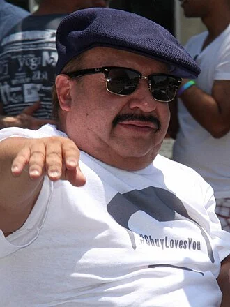 Chuy Bravo height profile photo
