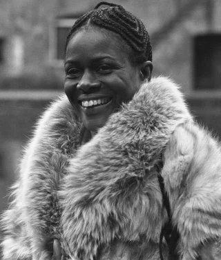 Cicely Tyson height profile photo