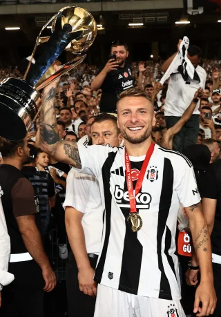 Ciro Immobile height profile photo