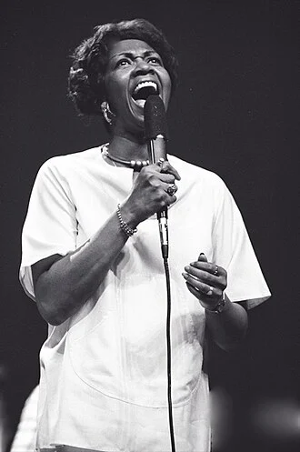 Cissy Houston height profile photo