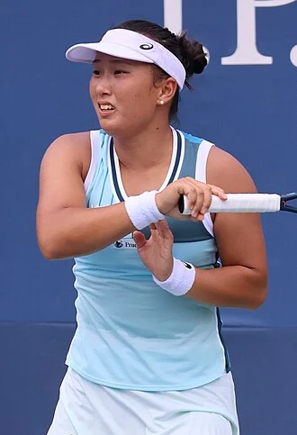 Claire Liu height profile photo
