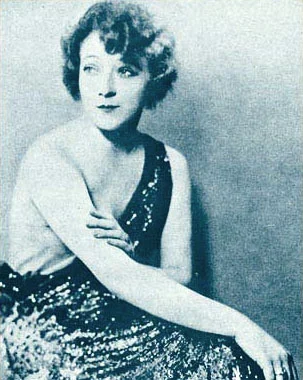 Claire Whitney height profile photo