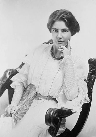 Clara Clemens height profile photo