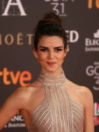 Clara Lago height profile photo