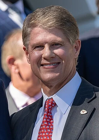 Clark Hunt height profile photo