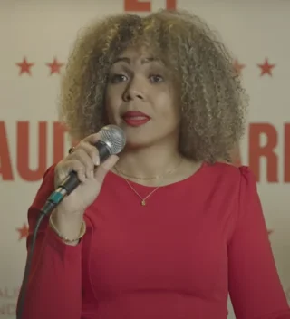 Claudia De la Cruz height profile photo