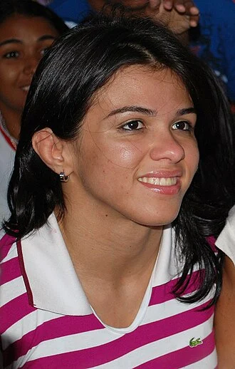 Cláudia Gadelha height profile photo