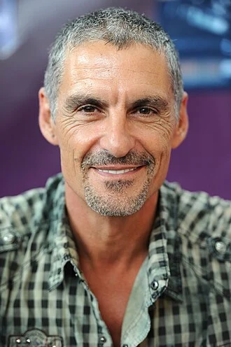 Cliff Simon height profile photo