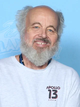 Clint Howard height profile photo