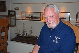 Clive Cussler height profile photo