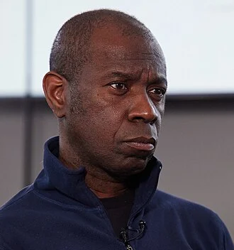 Clive Myrie height profile photo