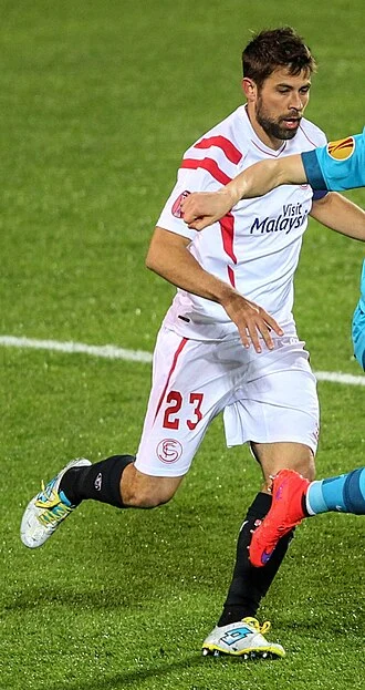 Coke (footballer) height profile photo
