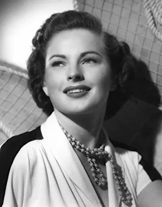 Coleen Gray height profile photo